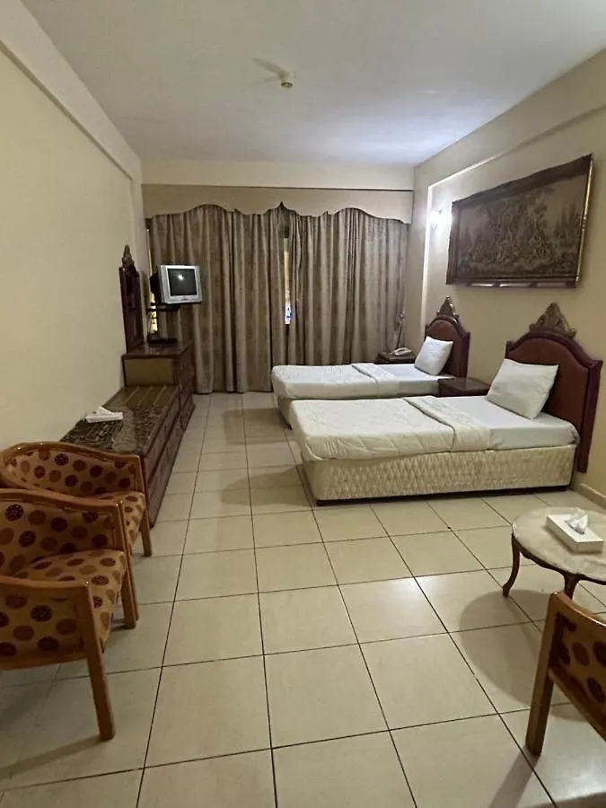 دبي Diplomat Hotel